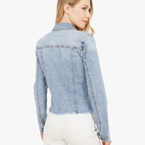 😊👖💙🥶Kut from the Kloth Light Wash Denim Jacket - Picture 4 of 13